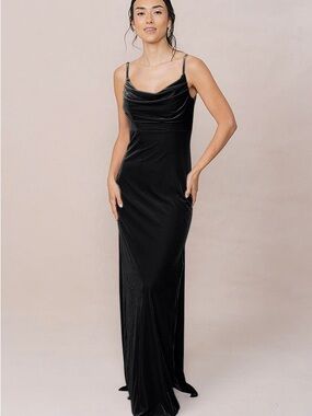Revelry Skye Black Velvet Dres Size 6